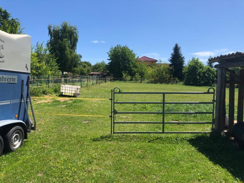 Ferienwohnung mit Herz Trendelburg Exterior foto